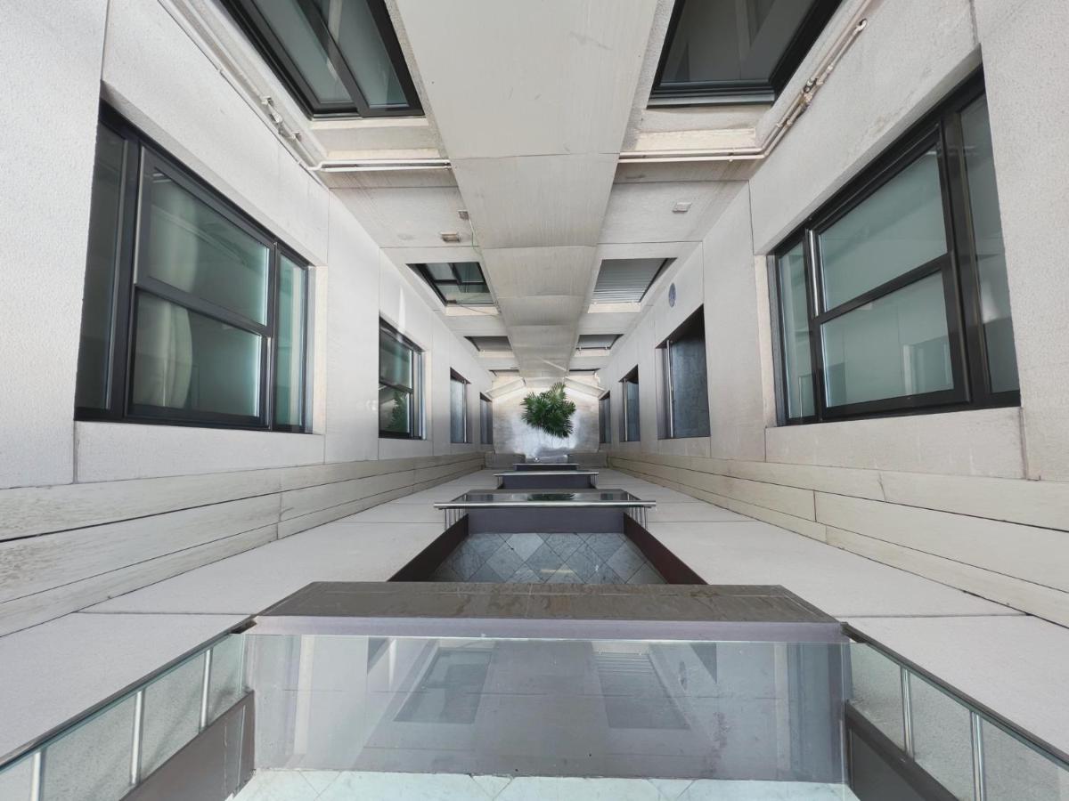 Stay U-Nique Apartments Urquinaona II บาร์เซโลนา ภายนอก รูปภาพ