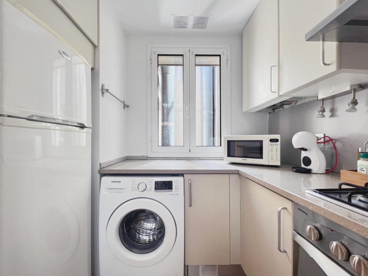 Stay U-Nique Apartments Urquinaona II บาร์เซโลนา ภายนอก รูปภาพ